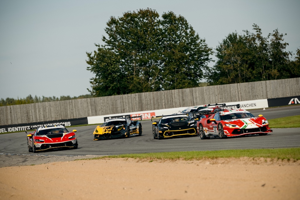 Appelberg og Thomsen sikrede Formula GT Challenge-titlerne i tæt finale.
(Foto: Formula GT Challenge)